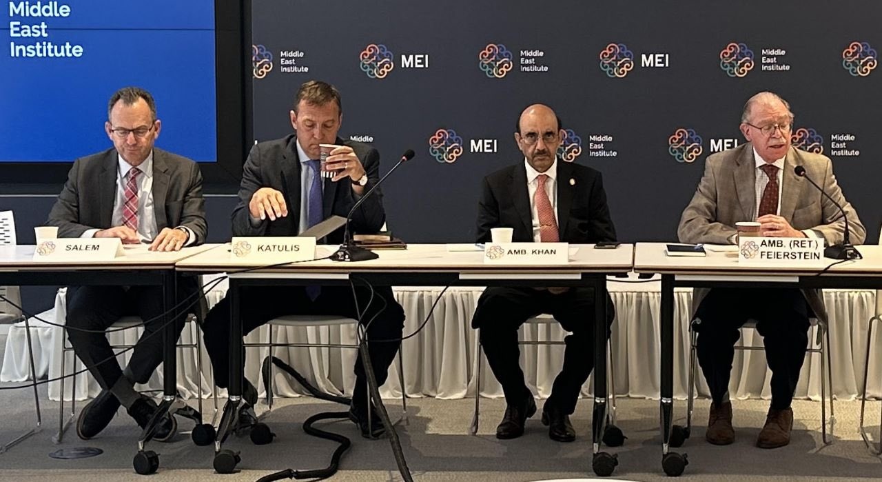 Pakistan Ambassador Addresses US Think Tank, on Pak-US Relations; Photo by @Masood__Khan Pakistan Ambassador Addresses US Think Tank, on Pak-US Relations; Photo by @Masood__Khan