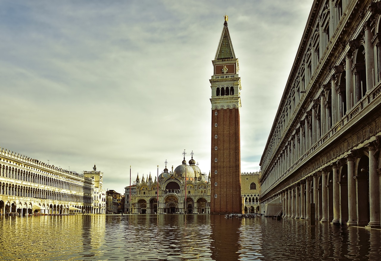 Religious Divisions Overshadow Climate Change Concerns; Image by Peggychoucair from Pixabay