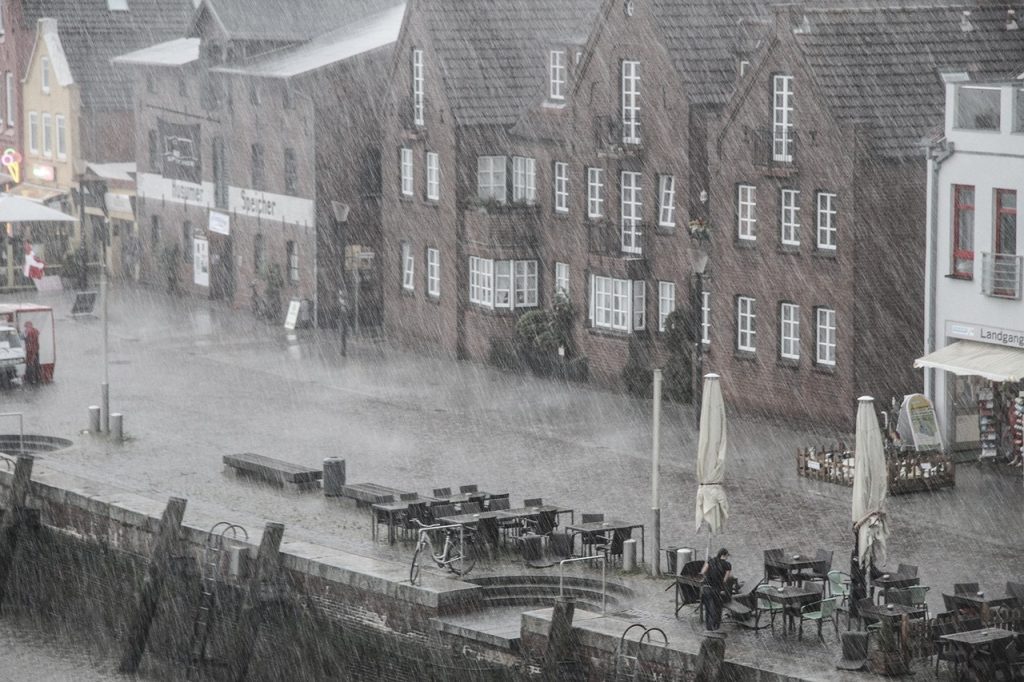 Think Tank Experts Gather to Shape Global Climate Agenda ; Image by Wolfgang Claussen from Pixabay