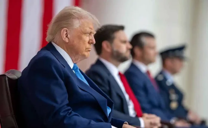 Trump Inc A Miracle for Billionaires, a Massacre for the Middle Class, Official-White-House-Photo-by-Daniel-Torok