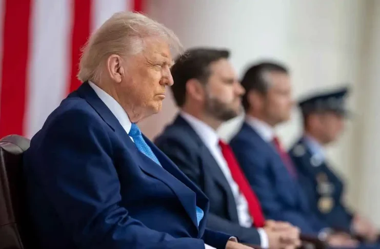 Trump Inc A Miracle for Billionaires, a Massacre for the Middle Class, Official-White-House-Photo-by-Daniel-Torok