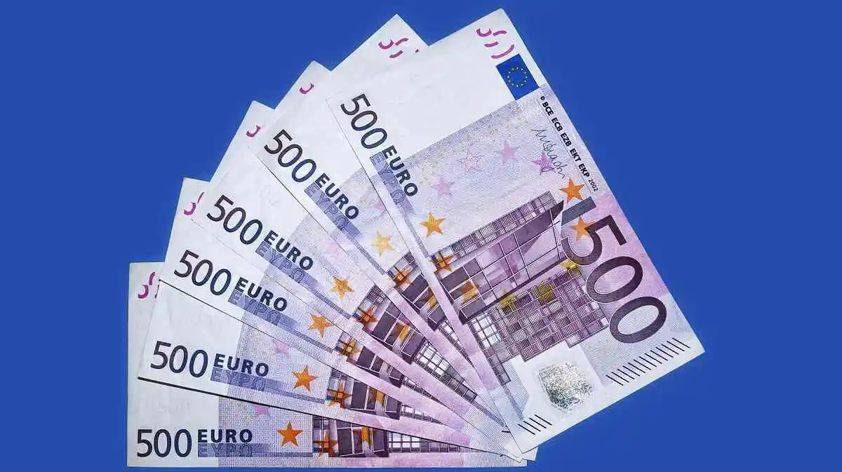 Digital Euro Can Europe Outsmart US Crypto in 2025, Photo-Wolfgang-Eckert-Pixabay Digital Euro Can Europe Outsmart US Crypto in 2025, Photo-Wolfgang-Eckert-Pixabay