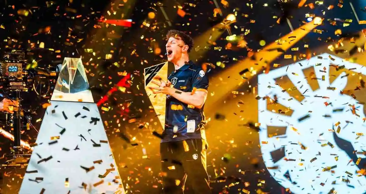 ManuBachoore Makes History with 5-3 FC Pro Championship Victory, Photo Anna Rozwandowicz ManuBachoore Makes History with 5-3 FC Pro Championship Victory, Photo Anna Rozwandowicz