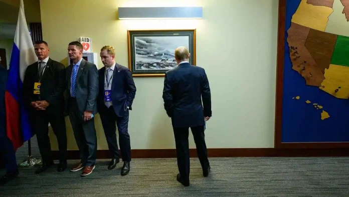 Russia Flexes Nuclear Muscle: What’s Behind the Sudden War Games? Official-White-House-Photo-by-Daniel-Torok