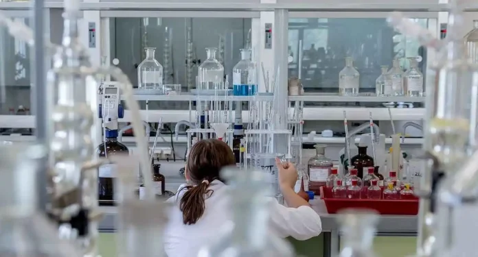 Are Journal Editors Complicit in Publishing Fake Research? Photo-Michal-Jarmoluk-Pixabay Are Journal Editors Complicit in Publishing Fake Research? Photo-Michal-Jarmoluk-Pixabay