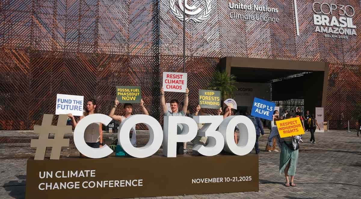 COP30 : Disinfo Spikes 267 %—Now 12 Governments Fight Back, Photo UN Climate Change - Diego Herculano COP30 : Disinfo Spikes 267 %—Now 12 Governments Fight Back, Photo UN Climate Change - Diego Herculano