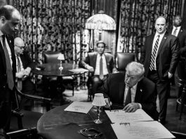 Is a Historic Ukraine Peace Agreement Now 90% Complete?,Official White House Photo by Daniel Torok