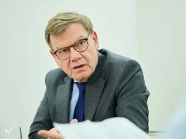 Germany Sounds Alarm: Don't Trust Russia's Ukraine Ceasefire Offers, Photo Annette Riedl-dpa