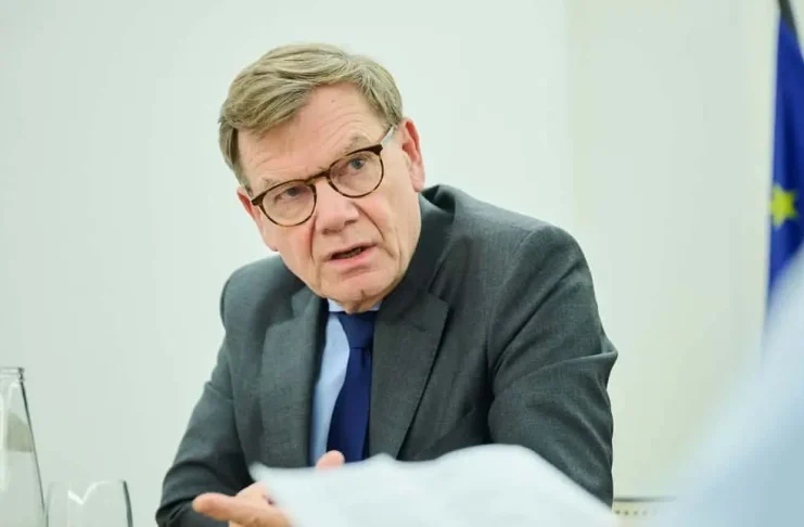 Germany Sounds Alarm: Don't Trust Russia's Ukraine Ceasefire Offers, Photo Annette Riedl-dpa